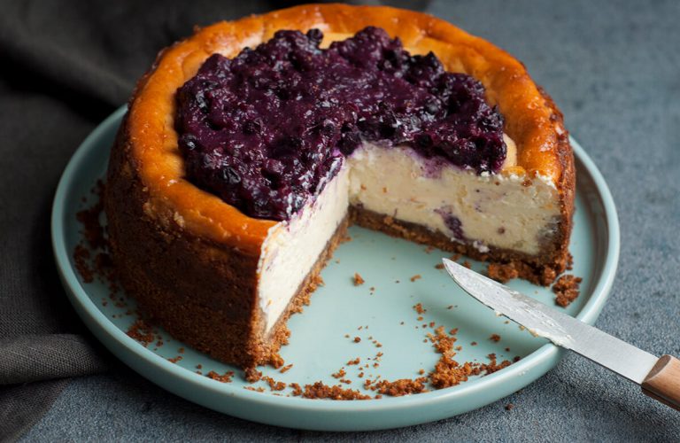 Käsekuchen mit Blaubeer-Topping | Serendipity