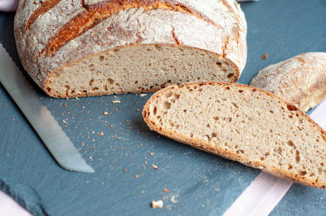 Roggen-Dinkel-Brot mit Sauerteig aus dem Topf | Serendipity